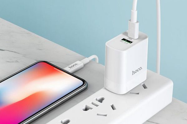 hoco-c80-rapido-pd-qc3-wall-charger-us-set-with-type-c-lightning-cable-phone-600x600